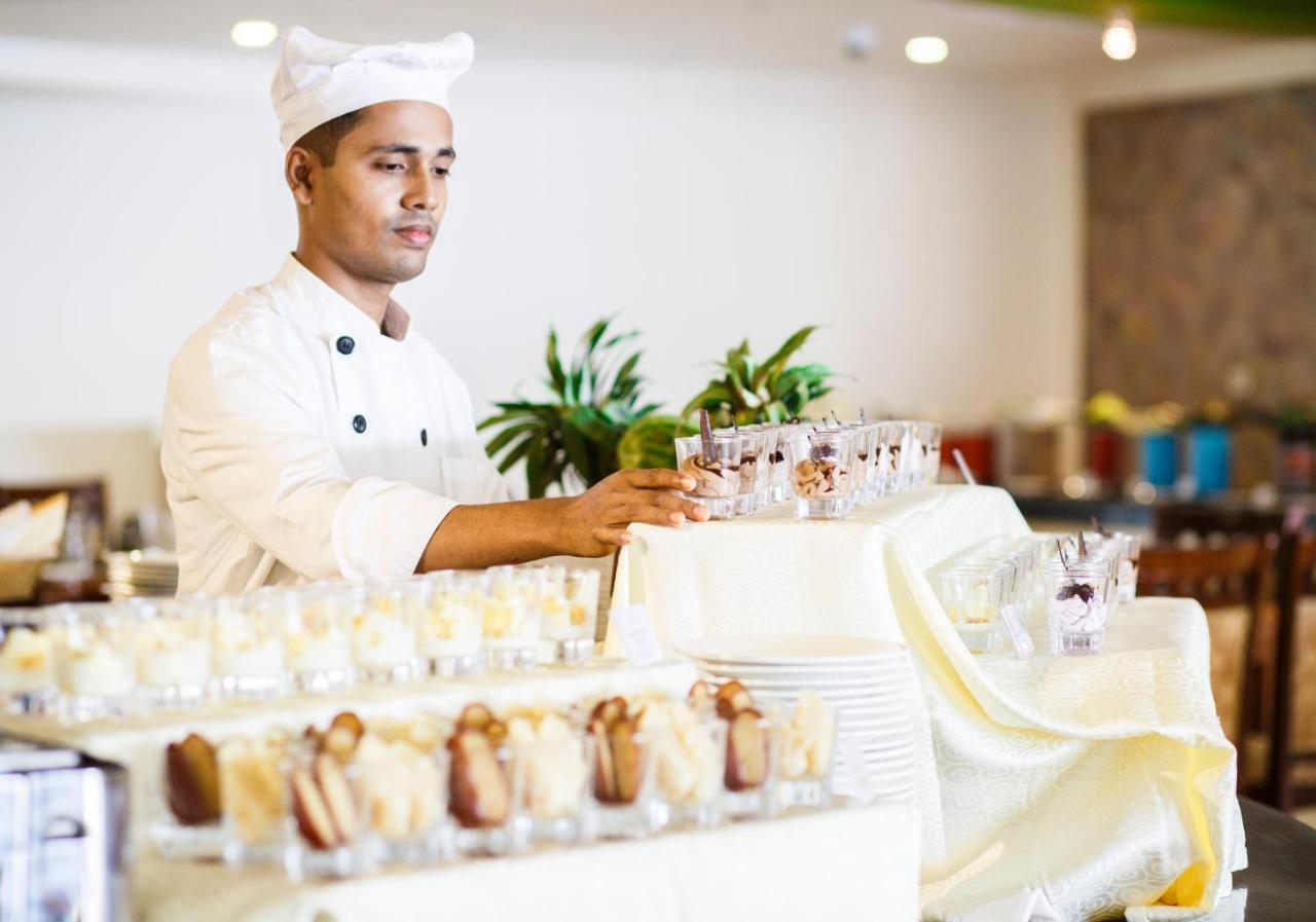 Sea Pearl Beach Resort & Spa Cox'S Bazar Esterno foto